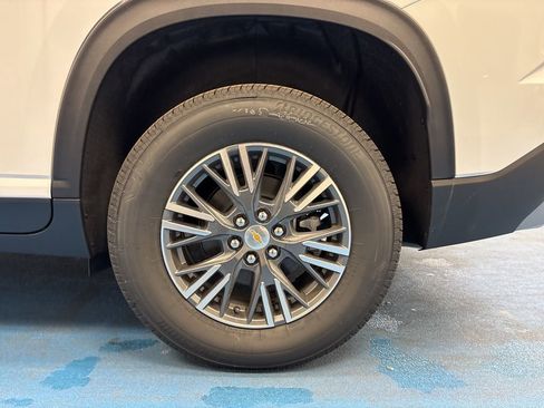 New 2026 Chevrolet Traverse LT w/ LPO, Floor Liner Package image 17