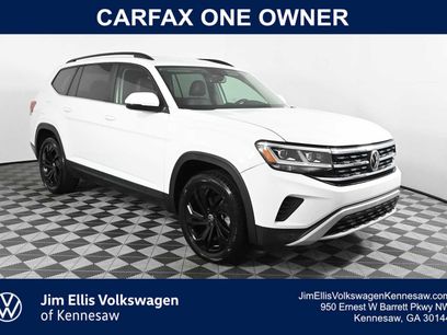 Certified 2022 Volkswagen Atlas SE w/ Black Wheel Package
