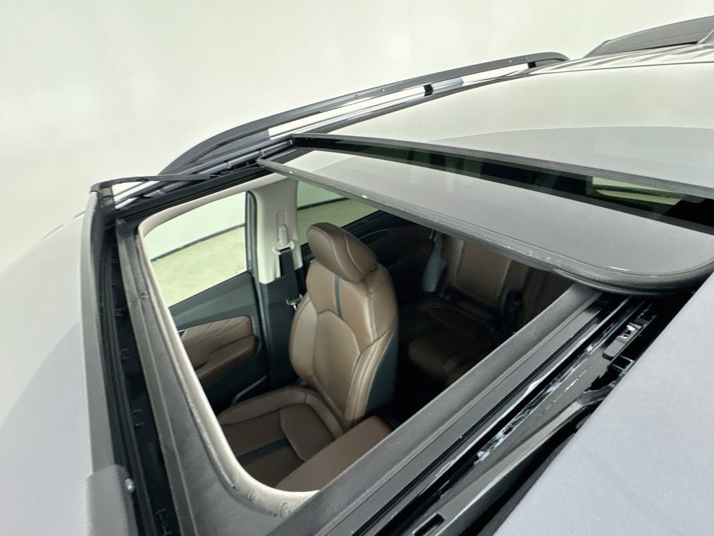 New 2026 Honda Pilot Touring image 30