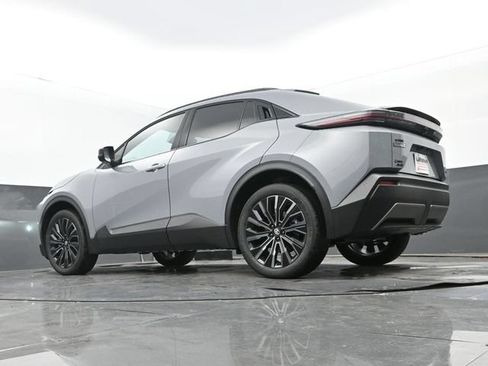 Used 2026 Toyota C-HR w/ Cold Weather Package AWD/4WD image 10