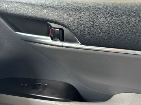 Used 2024 Toyota Camry SE FWD image 18