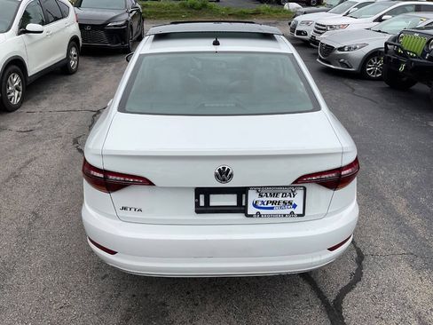 Used 2019 Volkswagen Jetta SE FWD image 9