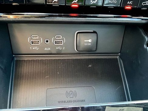 New 2025 Jeep Grand Cherokee Altitude image 30