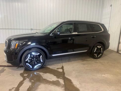 Used 2024 Kia Telluride S w/ S Sunroof Package AWD/4WD image 2