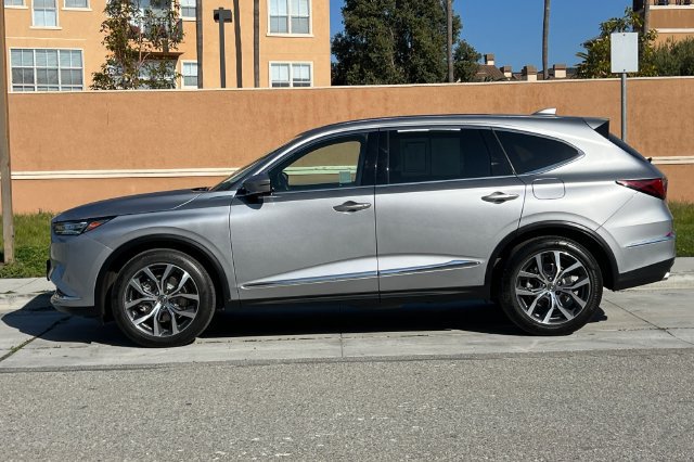 Used 2023 Acura MDX w/ Technology Package FWD image 7
