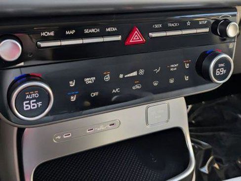 New 2026 Hyundai Ioniq 9 SEL AWD/4WD image 16
