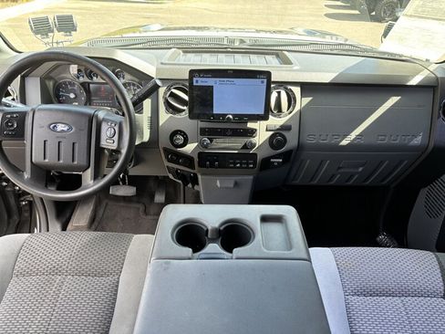 Used 2016 Ford F250 XLT w/ XLT Premium Package AWD/4WD image 22