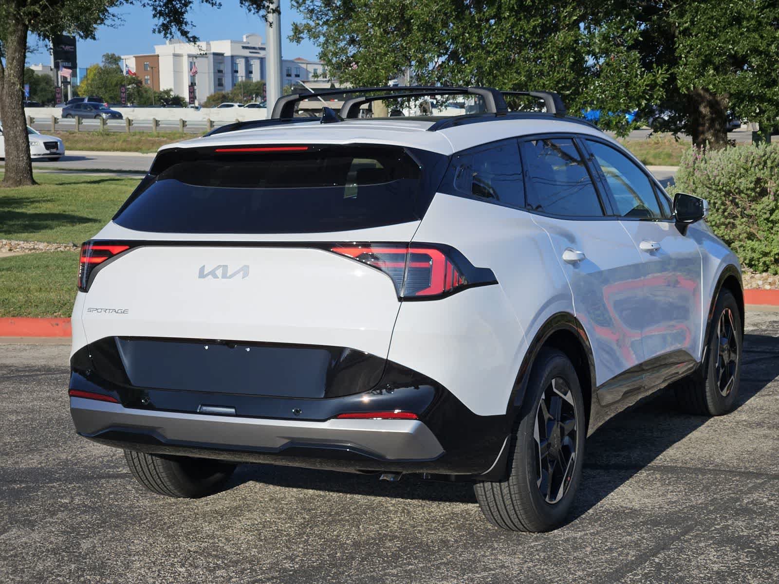 New 2026 Kia Sportage SX FWD image 6