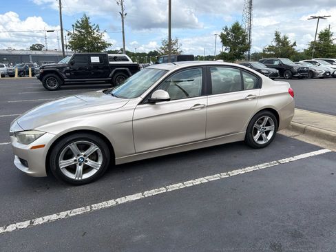Used 2015 BMW 328i Sedan RWD image 5