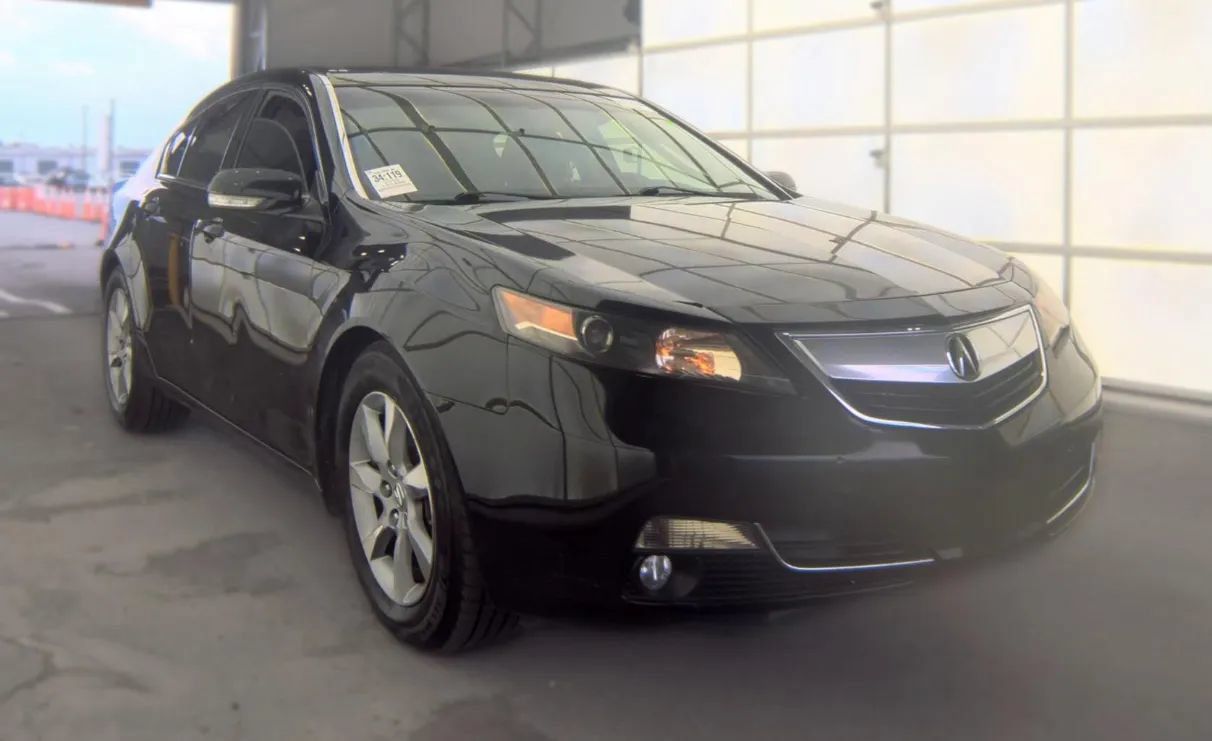 Used 2013 Acura TL w/ Technology Package FWD image 3