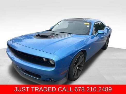 Used 2016 Dodge Challenger R/T Scat Pack RWD image 1