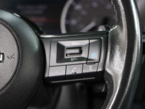 Used 2022 Nissan Rogue SL w/ SL Premium Package image 14