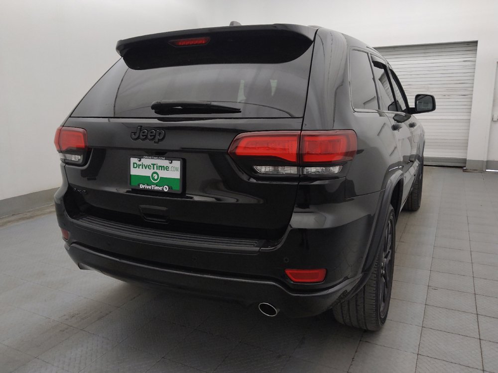 Used 2020 Jeep Grand Cherokee Altitude AWD/4WD image 9