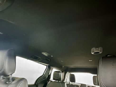 New 2026 Chrysler Voyager LX image 14