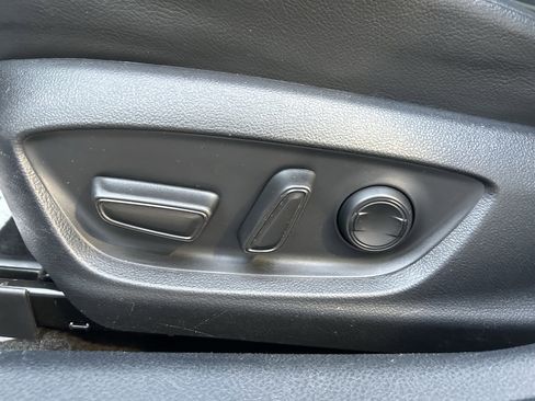 Certified 2023 Toyota Camry SE image 13