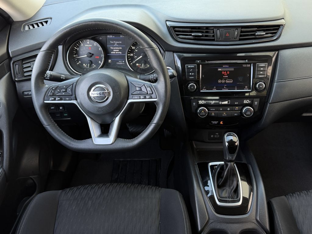 Used 2019 Nissan Rogue SV FWD image 16