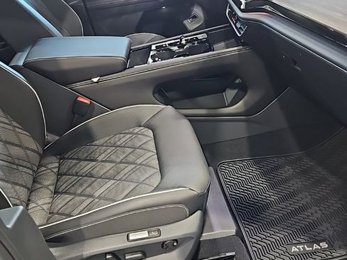 New 2026 Volkswagen Atlas SEL Premium R-Line image 13