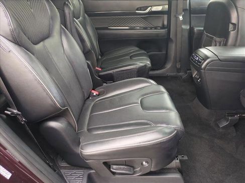 Used 2024 Hyundai Palisade Calligraphy image 23