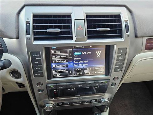 Used 2017 Lexus GX 460 Premium image 14