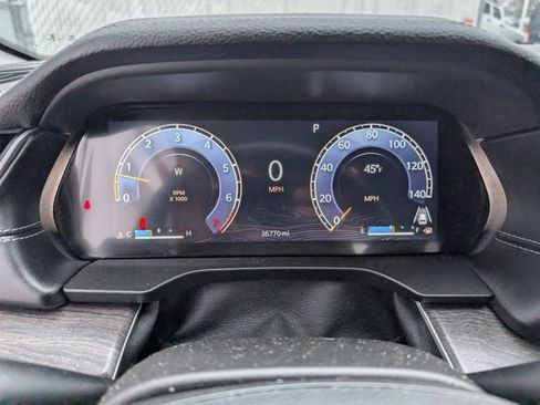 Used 2022 Jeep Grand Cherokee Limited image 9