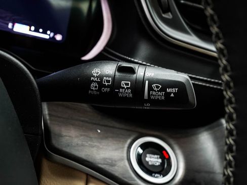 Used 2023 Jeep Grand Cherokee L Limited image 39