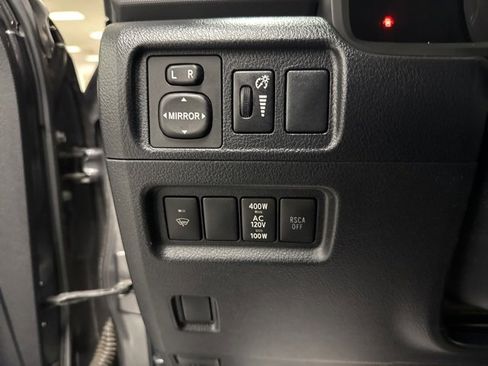 Used 2013 Toyota 4Runner Limited image 24