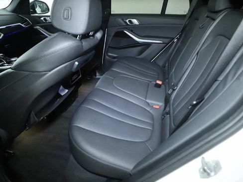 Used 2020 BMW X5 xDrive40i w/ Premium Package AWD/4WD image 17