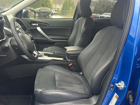 Used 2025 Mitsubishi Eclipse Cross Black Edition image 8