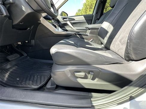 Used 2023 Mitsubishi Eclipse Cross SE image 12