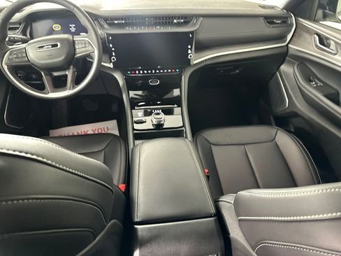 New 2026 Jeep Grand Cherokee Limited AWD/4WD image 19