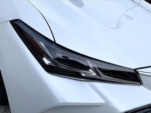 Certified 2022 Toyota Avalon Limited image 32