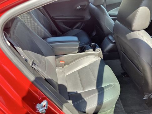 Used 2013 Chevrolet Volt Premium w/ Premium Trim Package FWD image 28