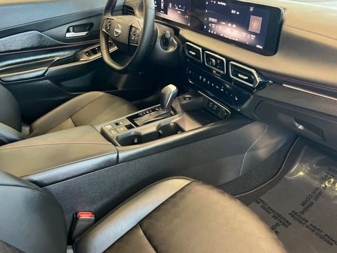 New 2026 Nissan Sentra SR image 18