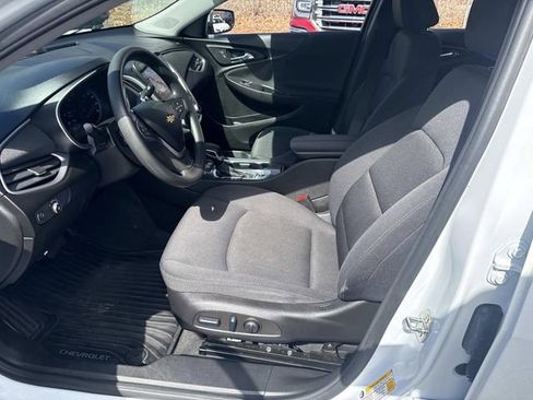 Used 2022 Chevrolet Malibu LT FWD image 22
