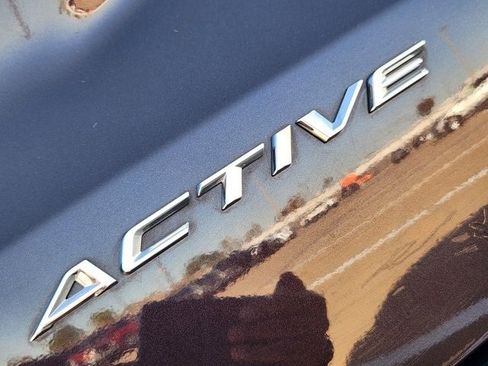 Used 2023 Ford Escape Active image 11
