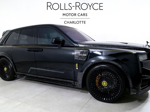 Used 2025 Rolls-Royce Cullinan AWD/4WD image 5