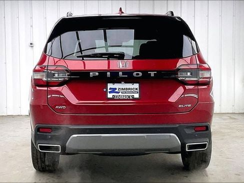 New 2026 Honda Pilot Elite image 4