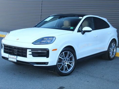 Certified 2025 Porsche Cayenne Coupe image 1
