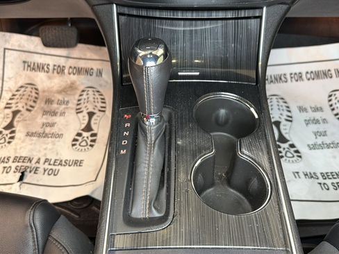 Used 2019 Chevrolet Impala LT FWD image 22