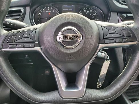 Used 2018 Nissan Rogue S image 13