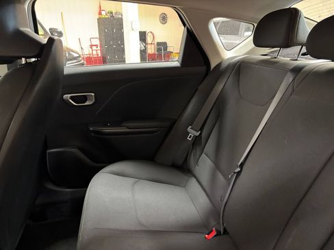 Used 2026 Kia K4 FWD image 38