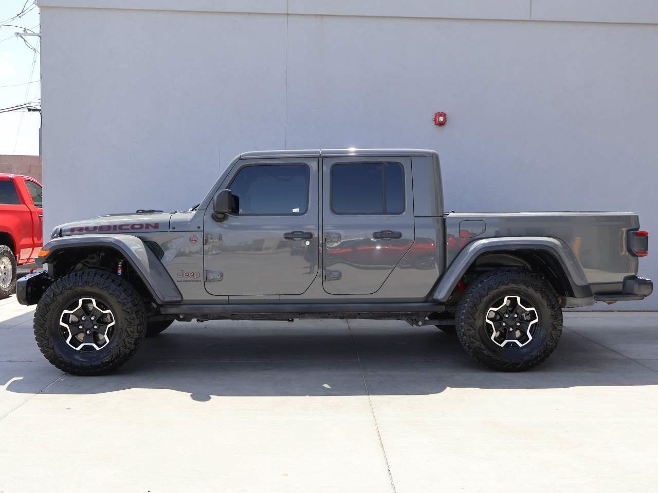 Used 2020 Jeep Gladiator Rubicon AWD/4WD image 2