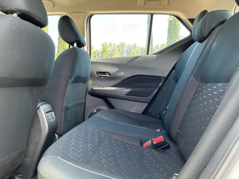 Used 2024 Nissan Kicks SV FWD image 17