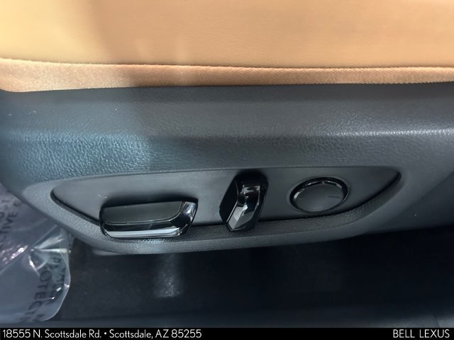 Used 2026 Lexus NX 350h AWD w/ Accessory Package (2T) image 23