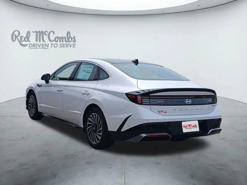 New 2026 Hyundai Sonata Limited FWD image 3