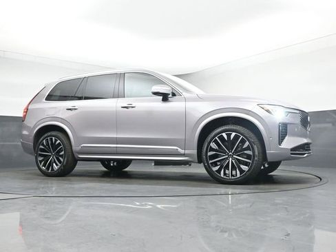 New 2026 Volvo XC90 B6 Plus w/ Protection Package Premier image 38