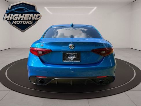 Used 2020 Alfa Romeo Giulia AWD w/ Quick Order Package 22J Sport image 5