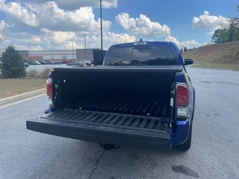 Used 2022 Toyota Tacoma Limited RWD image 22