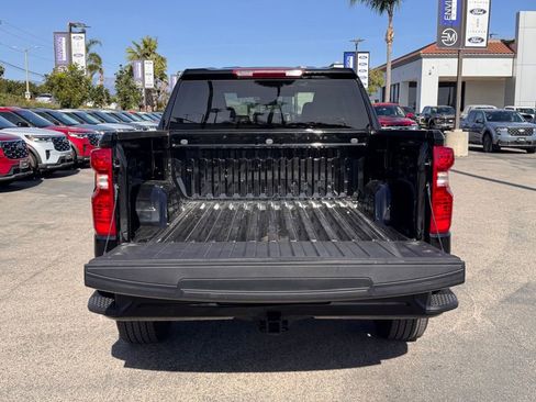 Used 2022 Chevrolet Silverado 1500 Custom image 13