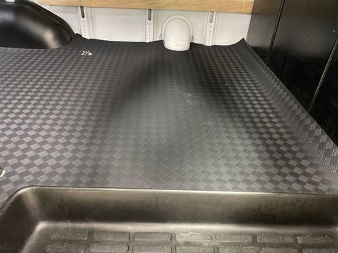 Used 2024 GMC Savana 2500 w/ Driver Convenience Package image 12